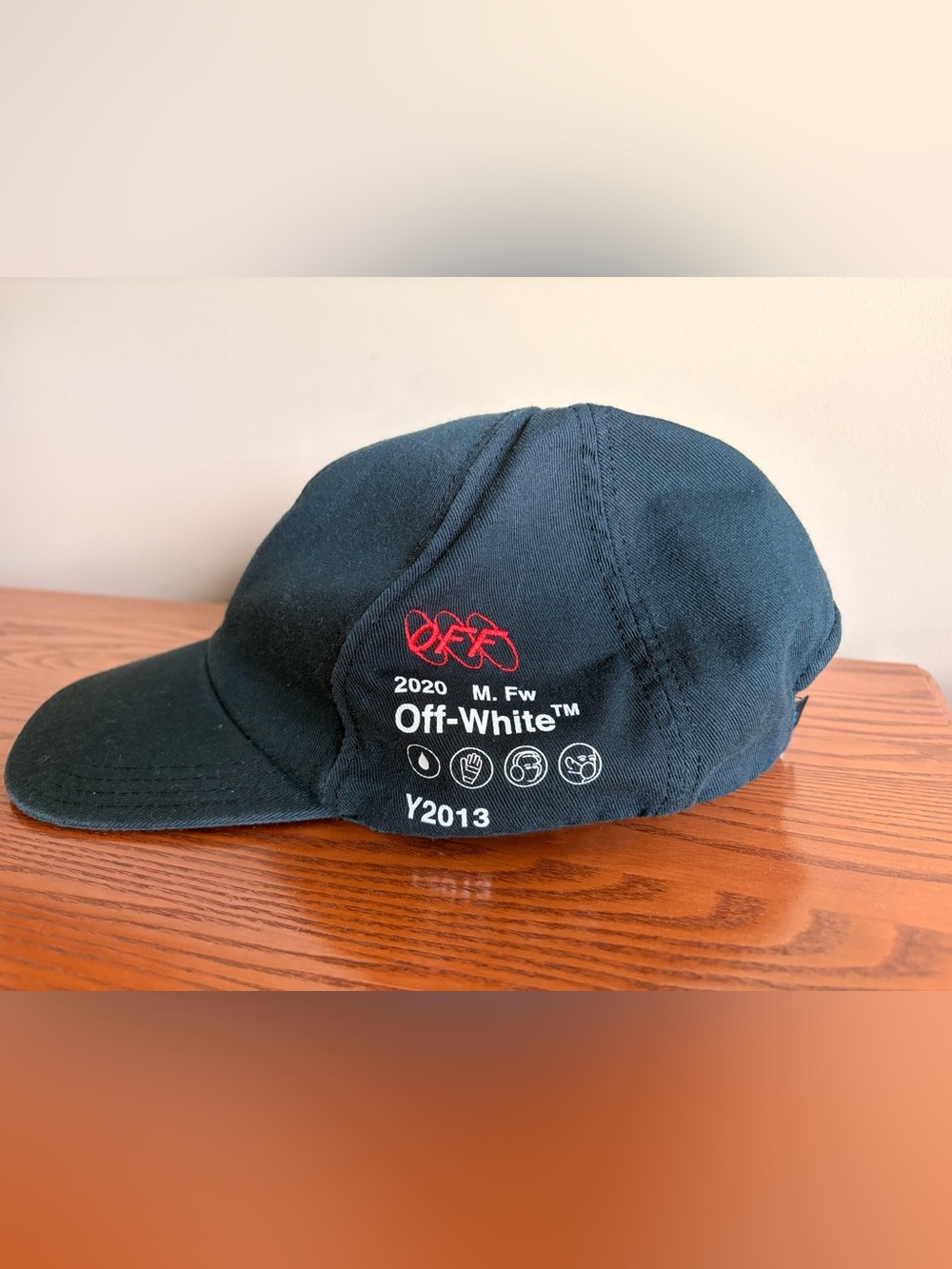 Off-White Hat
